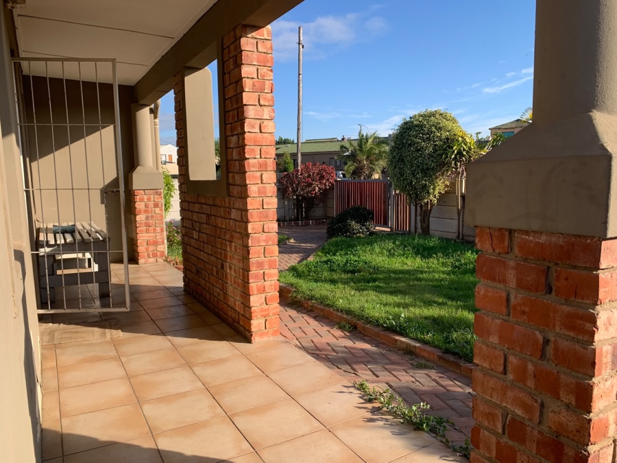 3 Bedroom Property for Sale in Pellsrus Eastern Cape